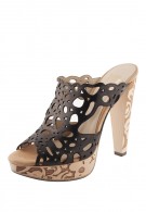 жмут ботинки